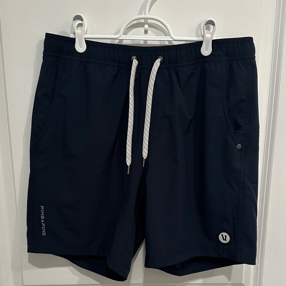 Vuori Kore Shorts - 7” Lined